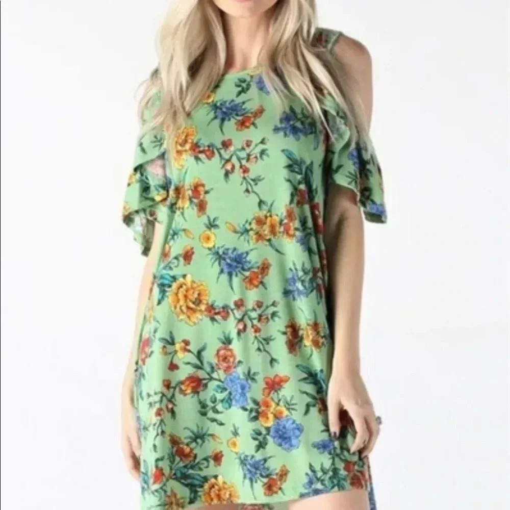 GREEN FLORAL PEEK A BOO SHOULDER DRESS SIZE XL